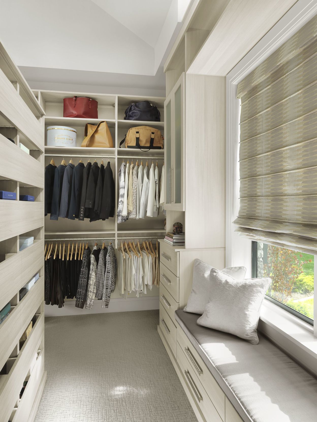 New Space2nd view closet_lowres.tif